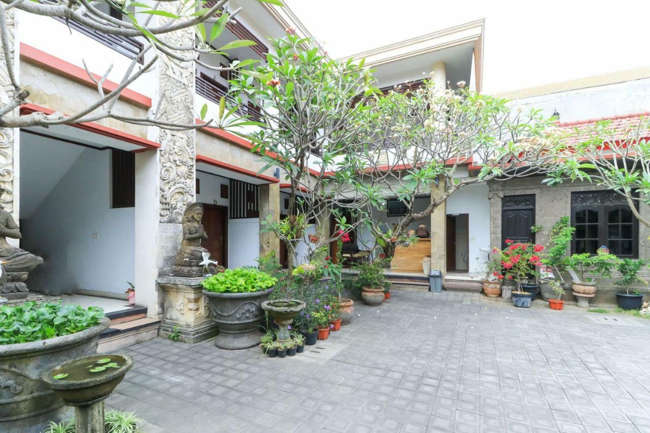 Puri Jayaraja Guest House Kuta Lombok Zewnętrze zdjęcie