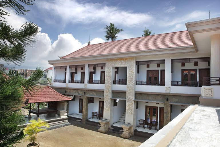 Puri Jayaraja Guest House Kuta Lombok Zewnętrze zdjęcie