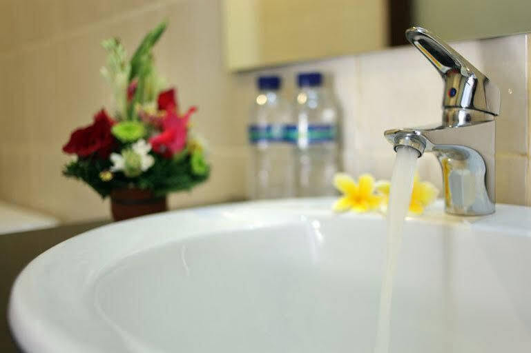 Puri Jayaraja Guest House Kuta Lombok Zewnętrze zdjęcie